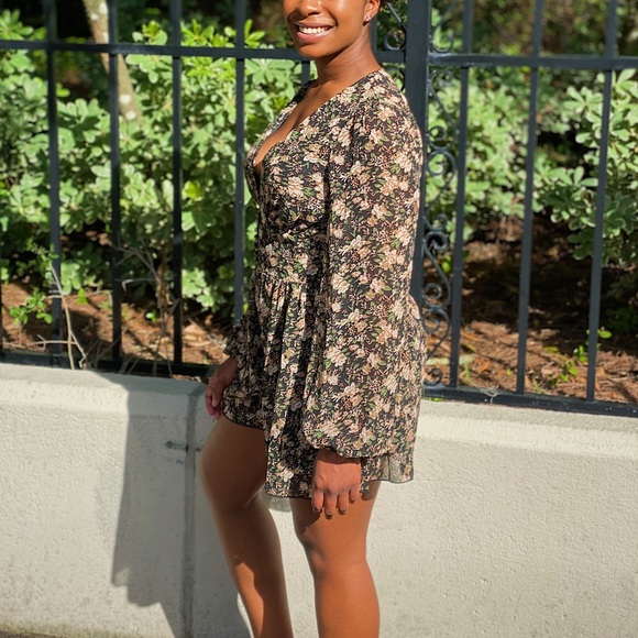 Floral romper - Picture 2 of 3